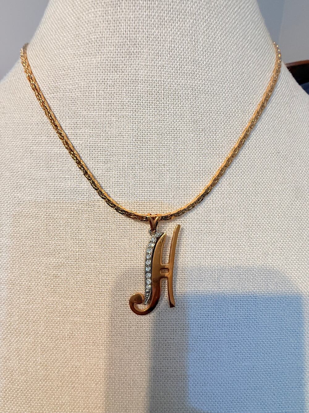 Vintage Rhinestone Initial H Pendant Necklace 18”